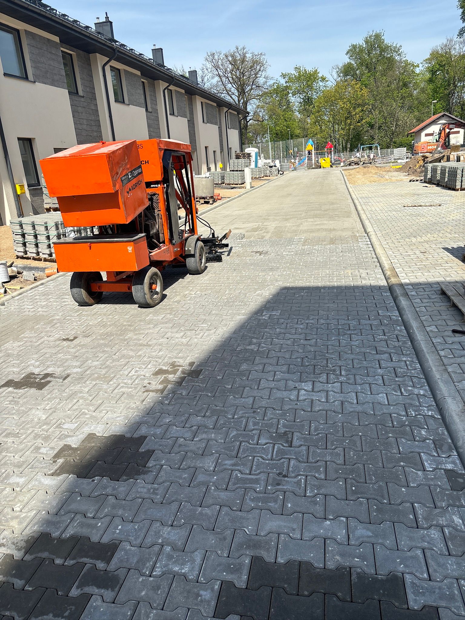 Układanie kostki brukowej